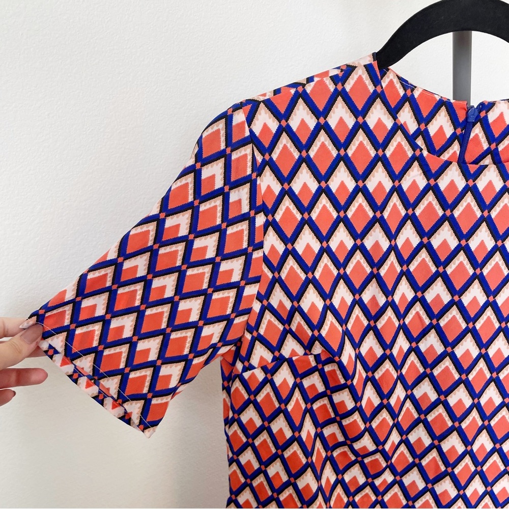 Geometric Patterned Mini Dress with Short Sleeves - S - Picture 2 of 6